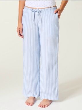 Light Blue & White Striped Wide-Leg Pants